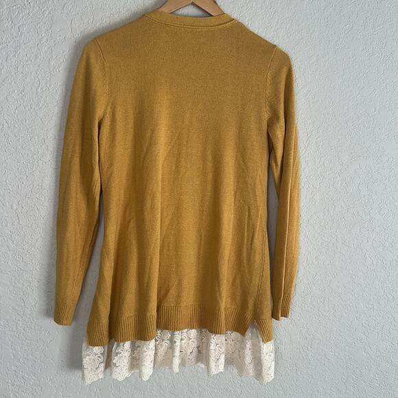 LOGO Lori Goldstein Cardigan Sweater Lace Trim Cottage Mustard Gold Pockets Fall - Picture 3 of 8